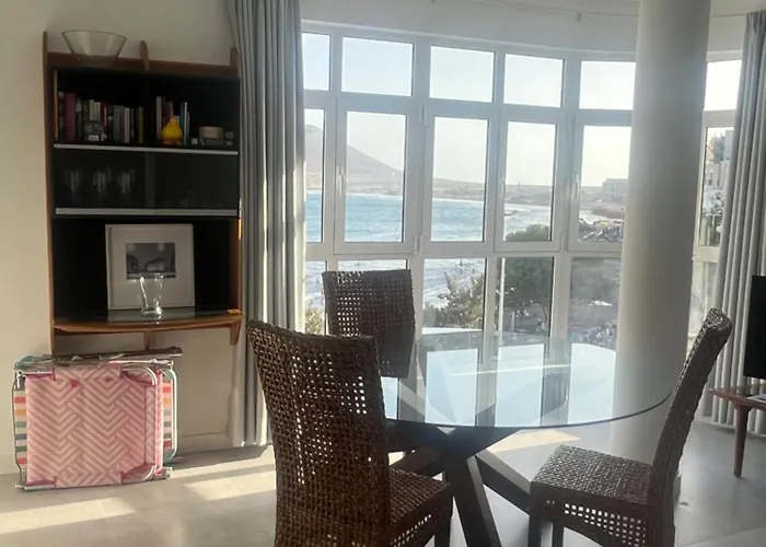 Playa Grande, View 엘메다노